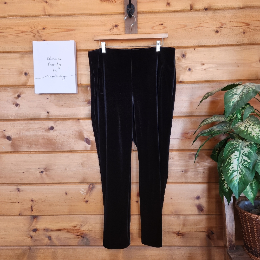 Chico's Black Velvet Velour Straight Leg Trouser Slacks Ankle Stretch Sz 2 X 27"